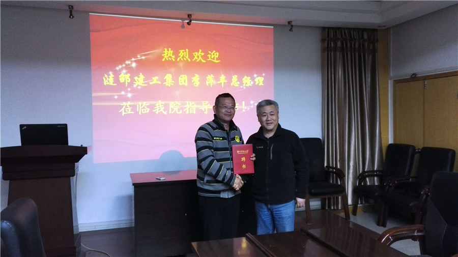 免费中文av
