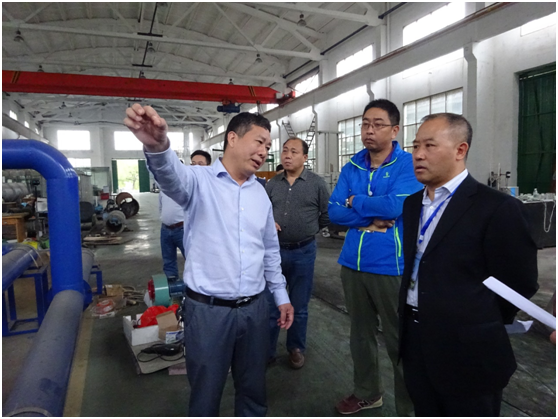 免费中文av