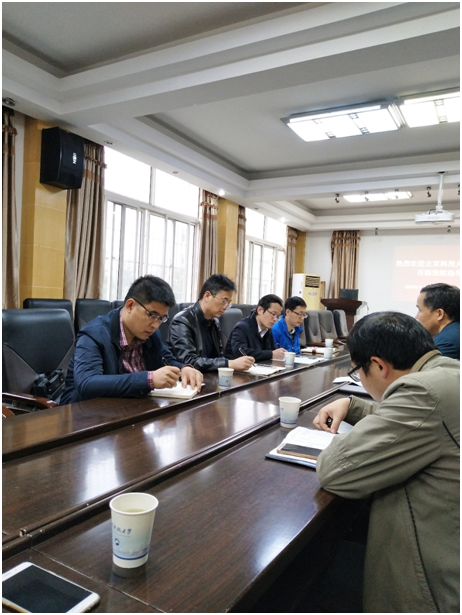 免费中文av