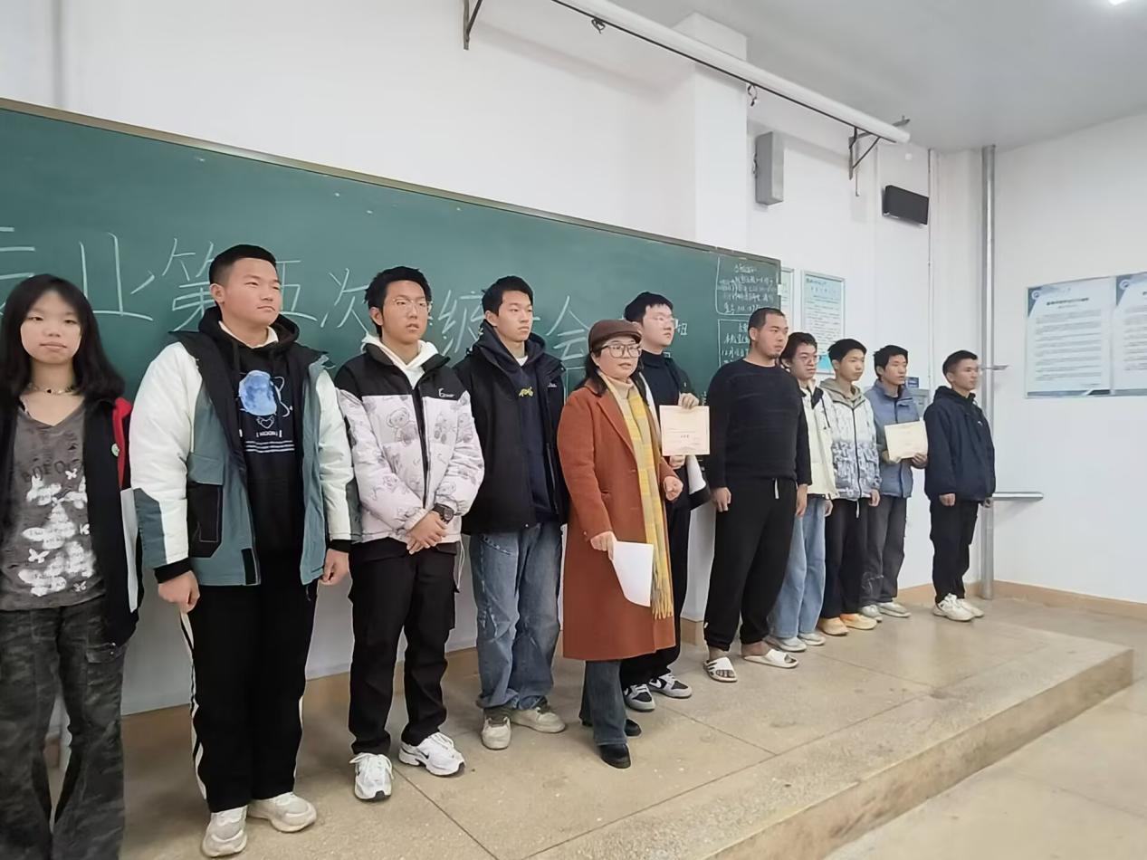 免费中文av