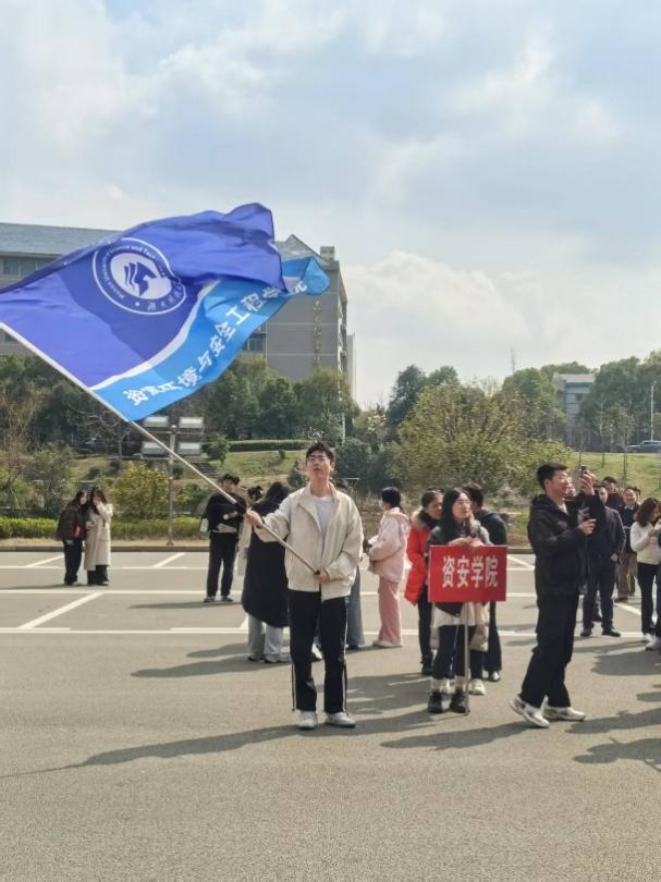免费中文av